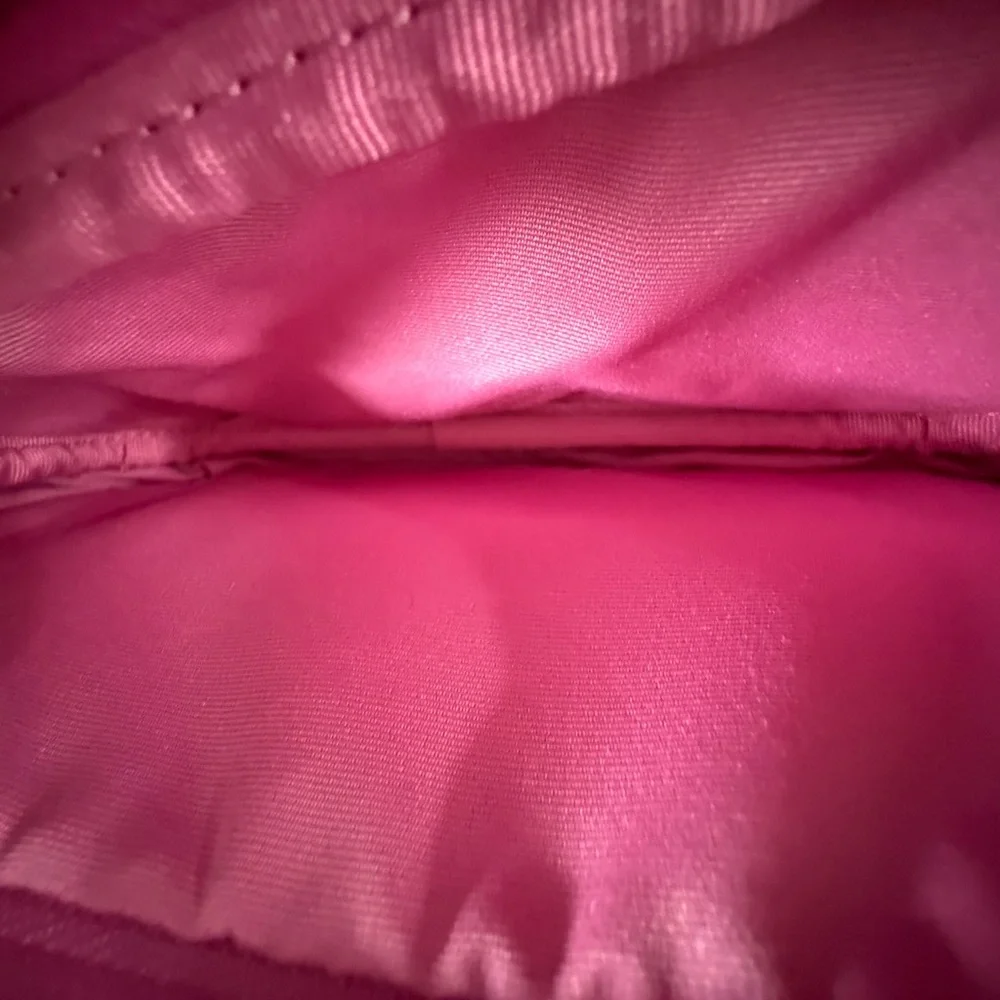 NWOT Marc Jacobs Vibrant Pink Crossbody Bag - Picture 3 of 3